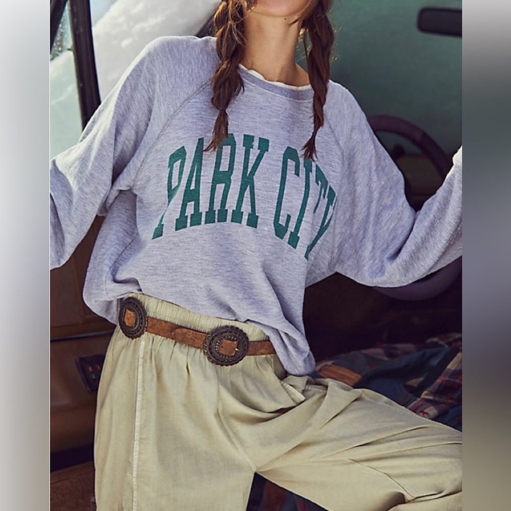 SOLD Free People - Sweatshirt - Park City - Retro Brand - Gray/Green XS